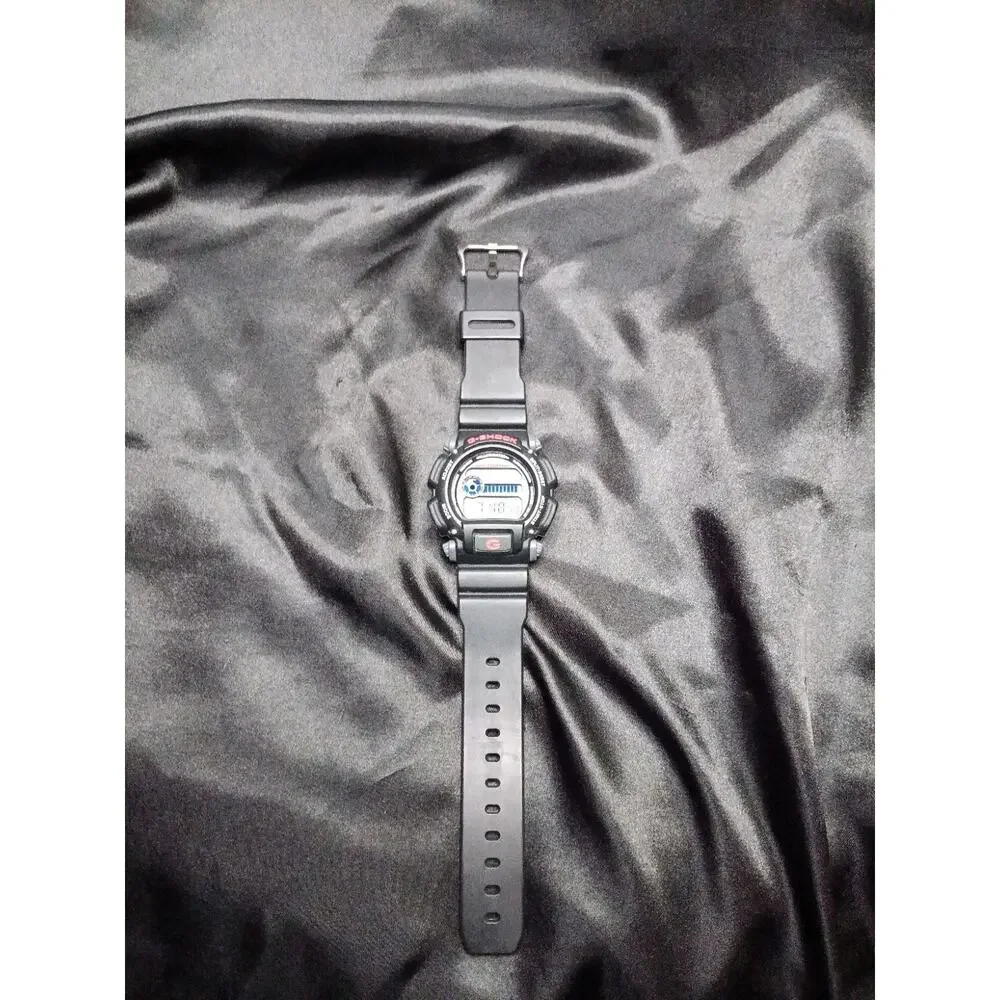 Casio G-Shock DW9052-1V 200M WR 24HR Stopwatch Black Resin Band Watch 9052 SERIE